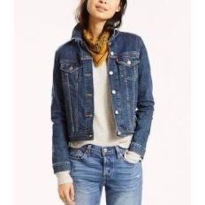 🖤LEVI’S DENIM TRUCKER JACKET🖤
